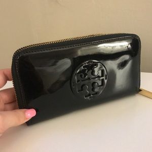 Tory Burch Patent Leather Wallet